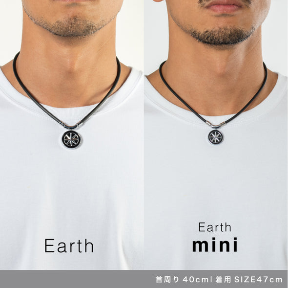 EARTH mini アースミニ Black×Silver 磁気ネックレス