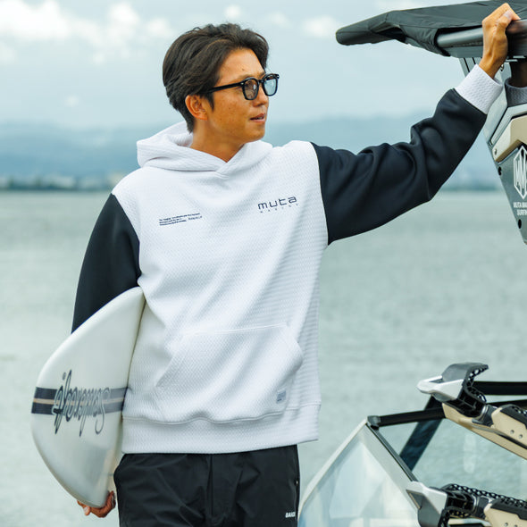 BANDEL x muta BICOLOR PULLOVER HOODIE