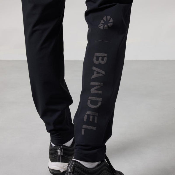 【4月中旬発売予約】SWITCH LOGO STRECH TAPERED PANTS