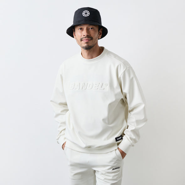 【10月下旬発売予約】エンボスロゴ クルーネック