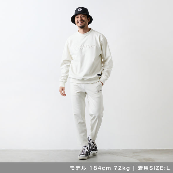 【10月下旬発売予約】エンボスロゴ クルーネック