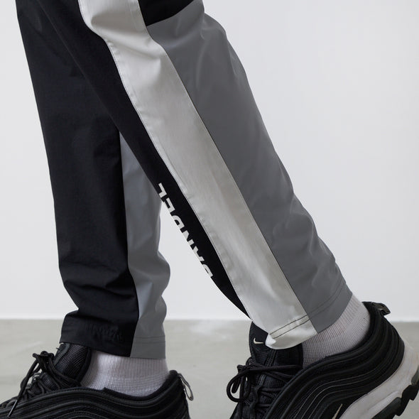 ユーティリティ ラインパンツ