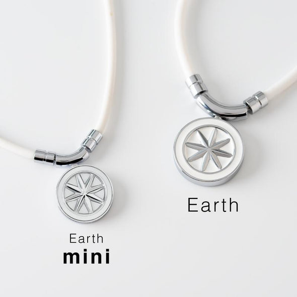 EARTH mini アースミニ【刻印モデル】White×Silver 磁気ネックレス